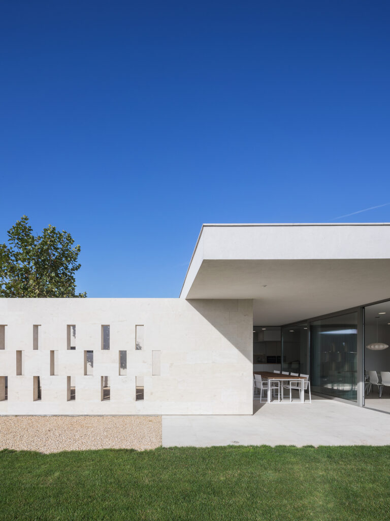 Buftea Residence Vratza Limestone